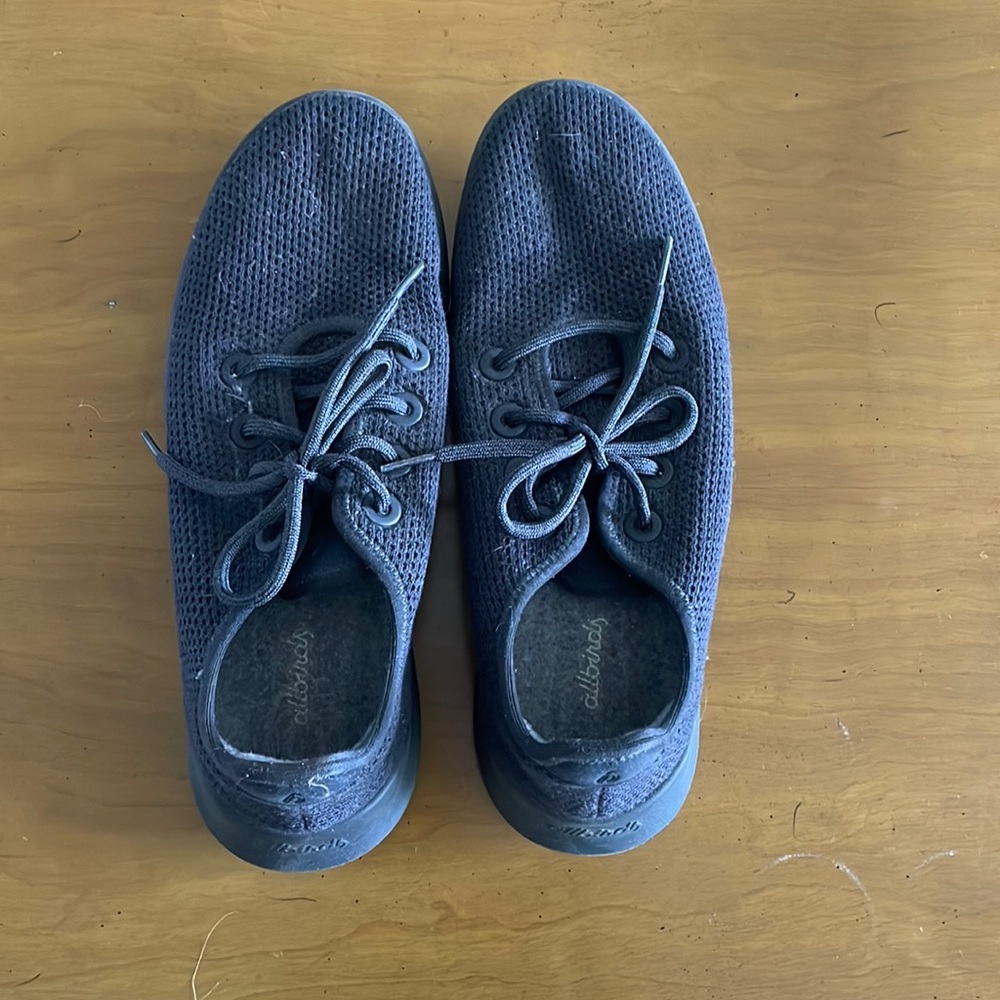 Men’s allbirds wool runners